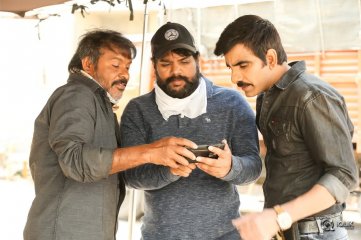 Touch Chesi Chudu Movie Working Stills